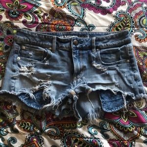 American eagle distressed denim shorts